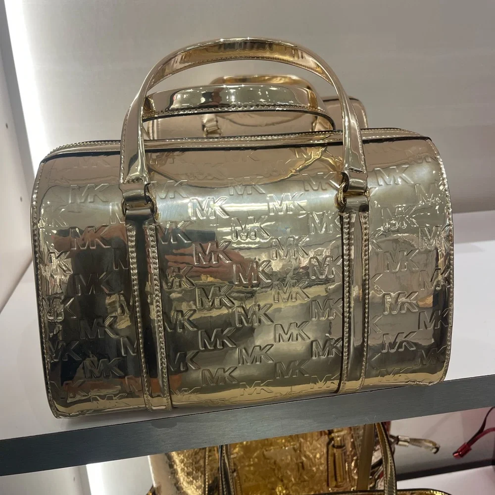 MICHAEL KORS Jet Set Md Metallic Logo Debossed Satchel Duffle
Pale Gold
NWT - Picture 10 of 16